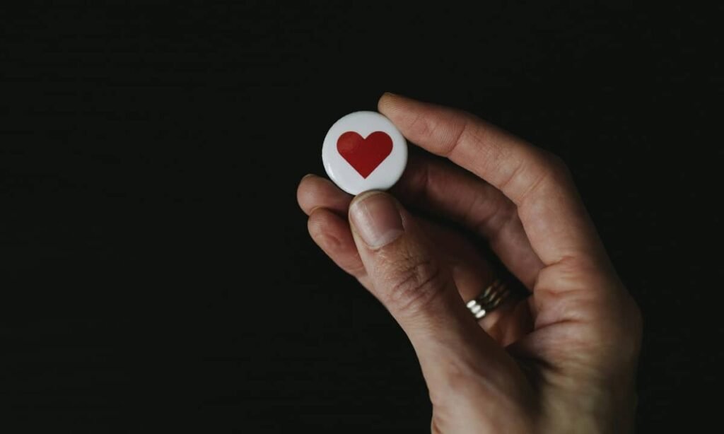 Découvrez l'histoire du badge, depuis sa création jusqu'à aujourd'hui