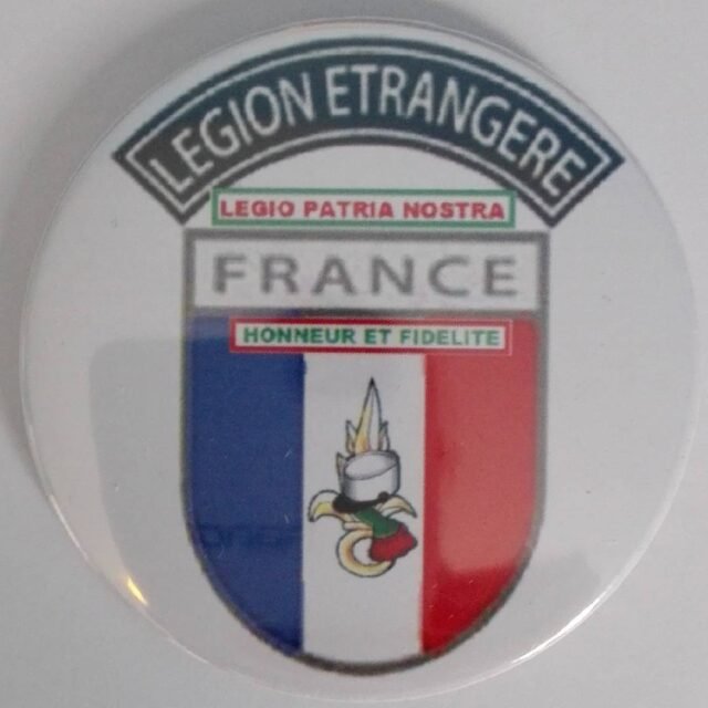 Des #badges pour la #legionetrangere #badgesagogo badgesagogo.fr